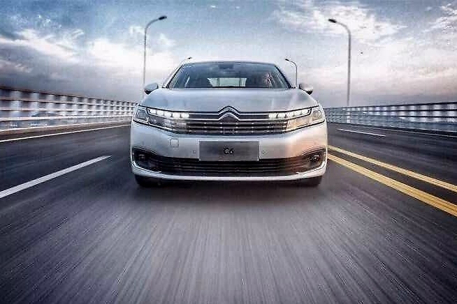 看中雪铁龙C6，但家人推荐丰田凯美瑞，应该怎么选？