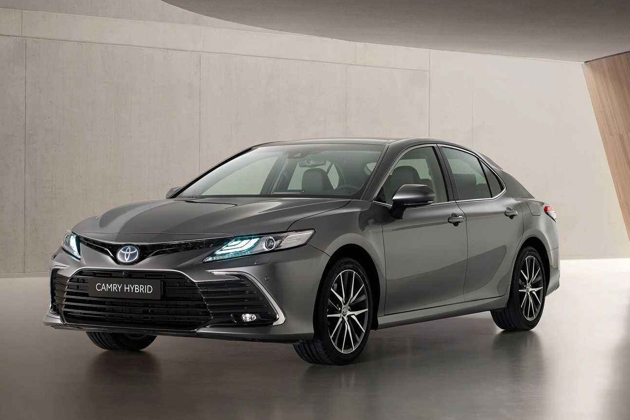 换装悬浮式液晶屏！新款欧规凯美瑞官图发布！