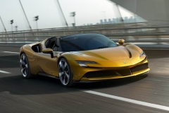 法拉利SF90 Spider全球首发 旗下首款量产插电式混动敞篷跑车