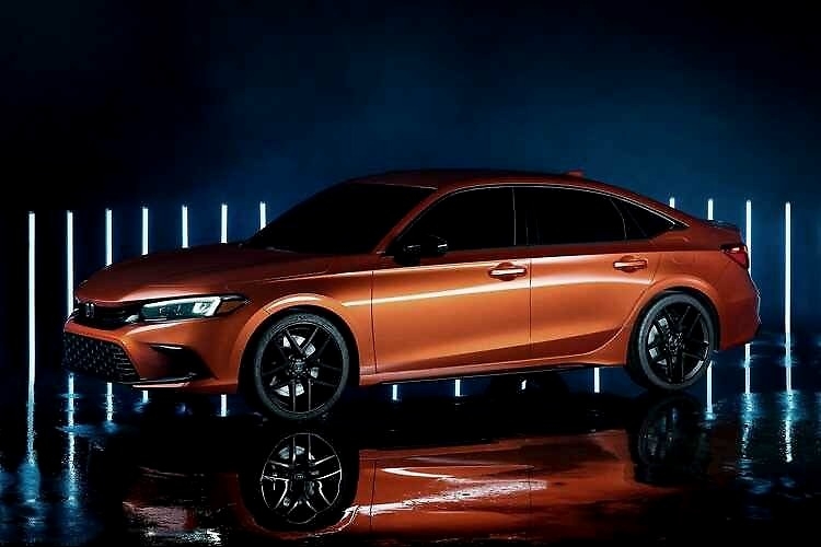 本田最成功的运动轿车！第11代思域是“进化”还是“退化”？