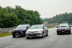 广汽丰田TNGA安全知多少？凯美瑞、雷凌碰撞测试成绩全优，对手都尴尬了