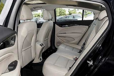 4.9米的豪车，打骨折了！都跌到17.28万，比帕萨特还便宜