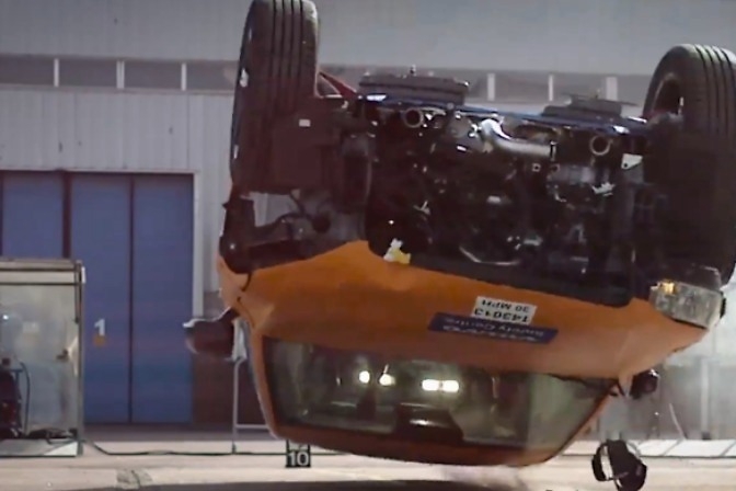 SUV死亡率比轿车低一倍 SUV更安全吗？