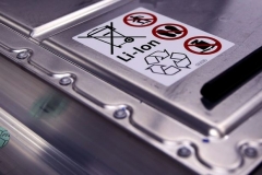 固态电池实现重大突破？充电速度是特斯拉两倍