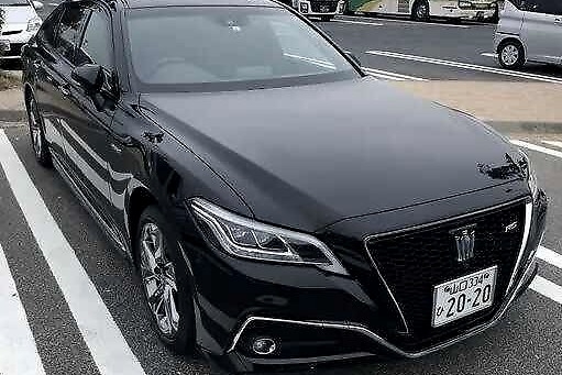 配V6+后驱，比奔驰气场更强，丰田全新皇冠海外曝光