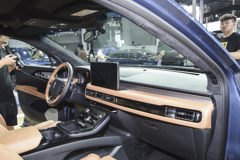 林肯航海家来袭，配V6引擎爆325匹马力，却只喝92号油