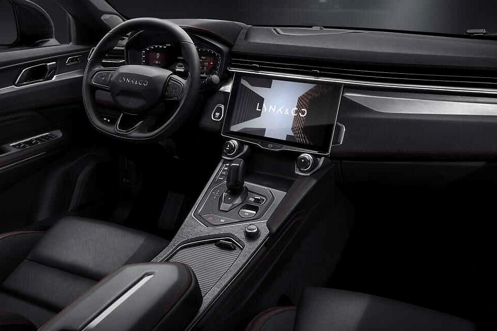 一个国产紧凑型SUV敢卖20多万，领克05究竟底气在哪儿？