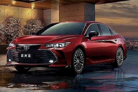 买它还是凯美瑞？ 一汽丰田亚洲龙2.5L版本购买推荐