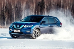 冰雪试驾日产奇骏 感受冰封美景及更极致的驾驭乐趣