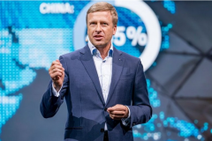 宝马CEO：2023年电动车销量将翻番