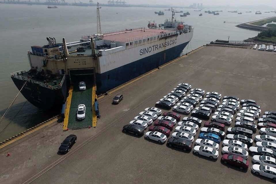 天津港处处都是豪车，真去买车会不会被骗？