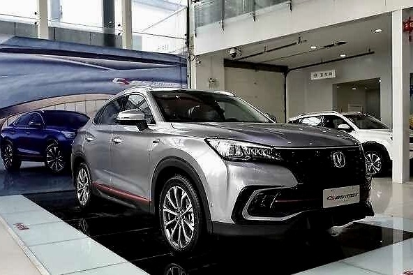 新款长安CS85 COUPE1月8号上市 运动属性再升级