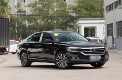 雅阁迈腾都不如它，国内B级车之王，男人就该有一台