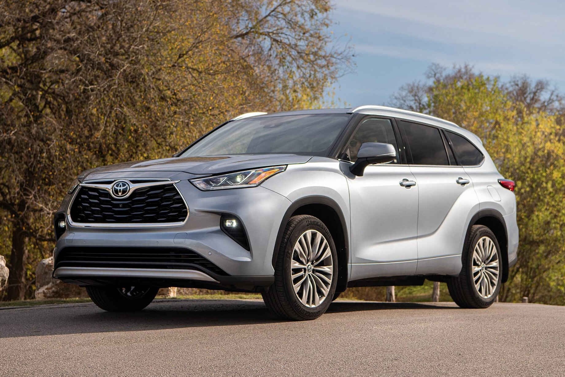 最早一季度开卖，全新丰田汉兰达登场，盘点2021年上市的重磅SUV