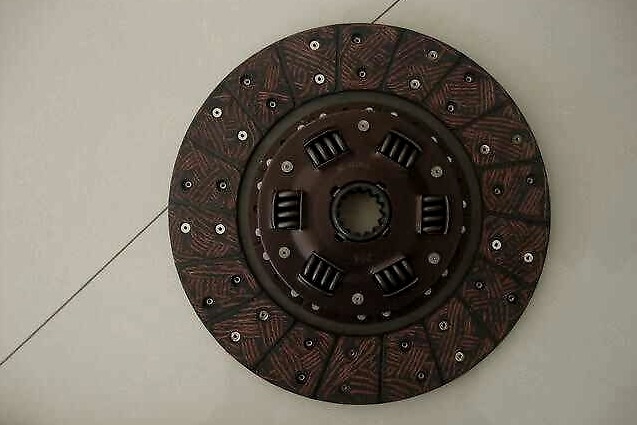 车辆离合器片多久更换？一定要等10万公里吗？老司机：不一定哦