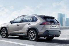 与热销选手同平台，这些SUV价格不贵，品质不差