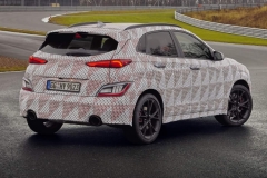 现代KONA N官方谍照发布 这款小型SUV拥有276马力