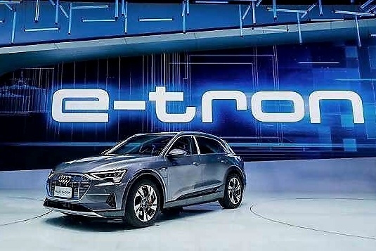 保时捷有望国产，车尾来个“一汽保时捷”你会扣掉吗