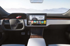 新款特斯拉Model S发布 全新内饰未来感十足