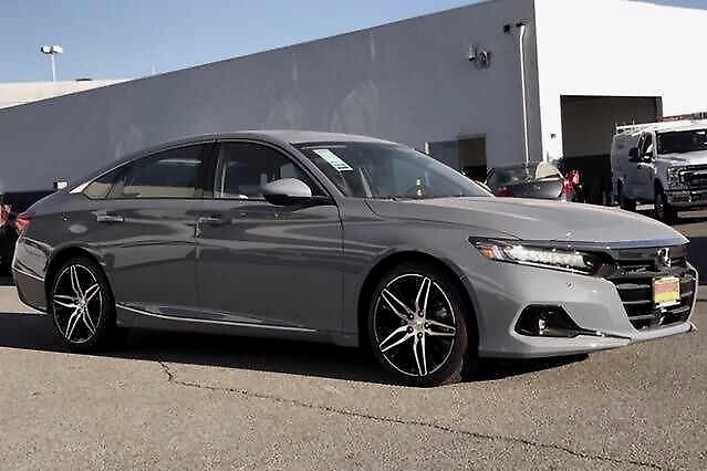 新款本田雅阁实车曝光，外观小改，新增2.0T+10AT，迈腾要慌？