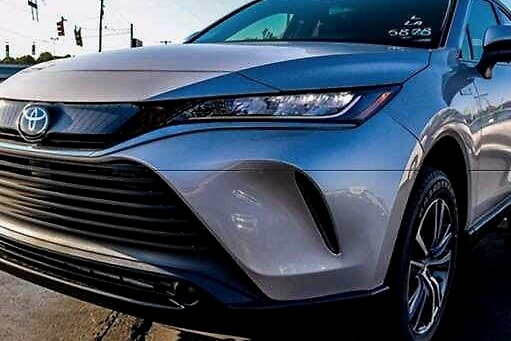 汉兰达的“小老弟”，实拍新款丰田威飒，即将引入国内