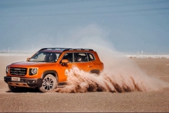 买不起普拉多、埃尔法，这些“小字辈”的车，10万起有同级享受