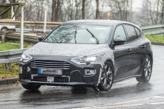 新款福特福克斯谍照曝光 进一步强化运动感/动力或不变