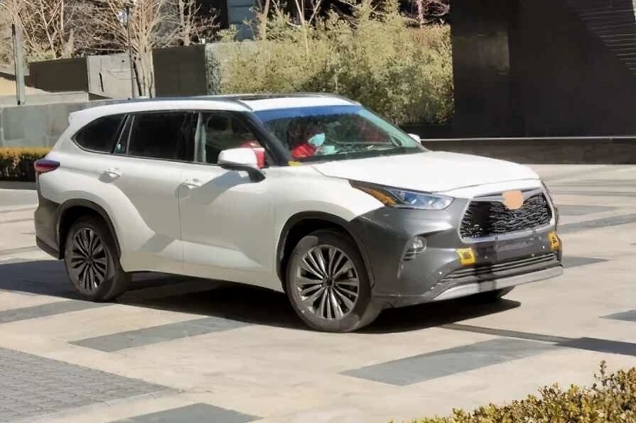 全新“汉兰达”最快4月亮相，外观更加年轻，网友：加几万？