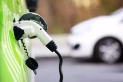 补贴没了“全球第一”也没了  大众与特斯拉争霸主