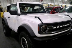 福特全新双门SUV实拍！外观酷似坦克300，搭2.3T引擎+10AT