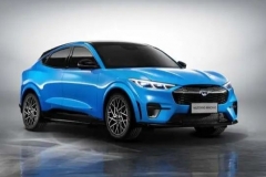 特斯拉暴降17.5万！电动宝马、野马：这谁顶得住啊？