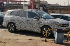 一汽-大众SMV路试谍照曝光 轴距接近3米 将年内上市