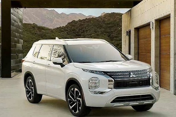 七座+四驱=20万 三菱新一代欧蓝德能否重回巅峰