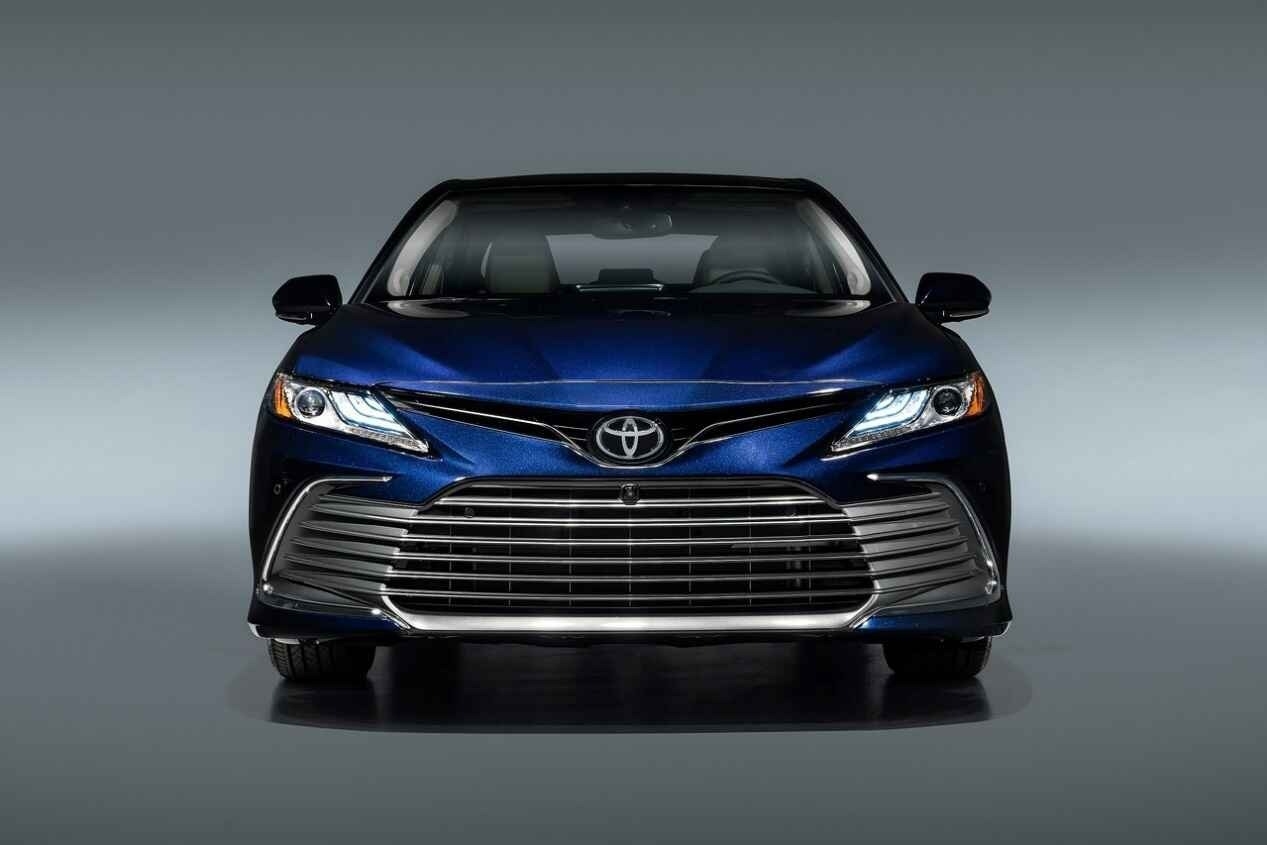 新款凯美瑞2月25日上市，外观、内饰改动明显，质感升级