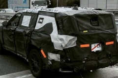 全新丰田兰德酷路泽信息曝光 将有三种动力配置