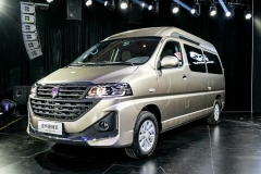 华晨雷诺金杯海狮王上市 两大系列售价8.49万元起