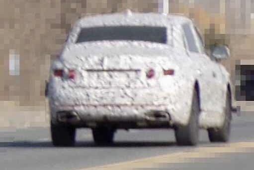 前脸风格大变，采用红旗H9同款设计，来看看最壕国产车什么样？