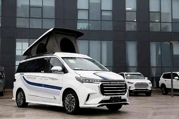 这台MPV有点牛，可以炒菜煮饭，兼具房车功能，简称MPV+