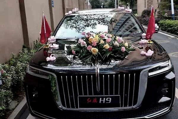 红旗H9成婚车圈“宠儿”，租金堪比奔驰S级，国产豪车崛起了？