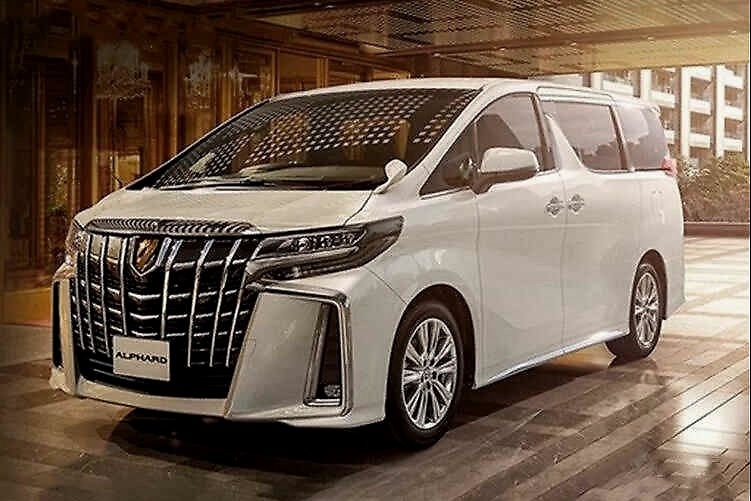 2月新车回顾，丰田埃尔法“黄金特别版”，本田首款插混都来了