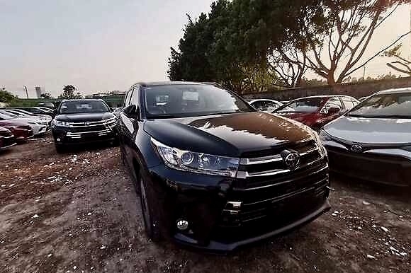 攒了3年工资，女友叫我买宝马，我偷偷买了这台SUV，朋友夸我懂车