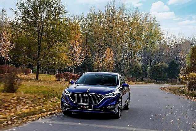 手握15万，买合资品牌轿车不如买红旗H5，外观大气动力强劲