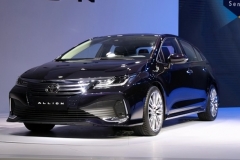 大号卡罗拉，丰田亚洲狮正式定名，速腾危险了