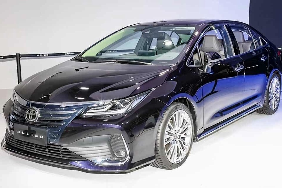 搭载2.0L动力，丰田“小号”亚洲龙即将上市，预计15万起