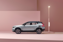 全新购车方案 沃尔沃XC40纯电版售价调整为29.9万元