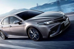 定位决定选择，凯美瑞和迈腾哪款更符合年轻人口味？