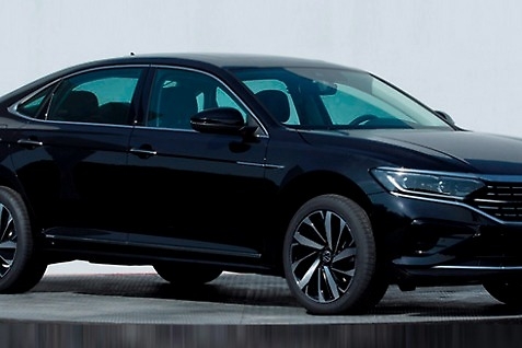 中期改款帕萨特曝光！车身加长，贯穿式车灯更高级，能否重回热销