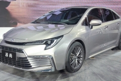 广汽丰田“小凯美瑞”开启预售，年中开售，全系2.0L，配液晶仪表