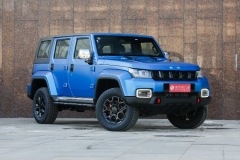 静态体验BJ40刀锋英雄版 硬派可以更纯粹