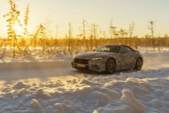 全新奔驰SL最新谍照 年内正式发布